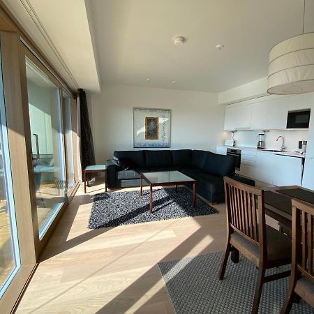 Ainoa Shopping Center Apartments - Tapiola Esbo Eksteriør bilde